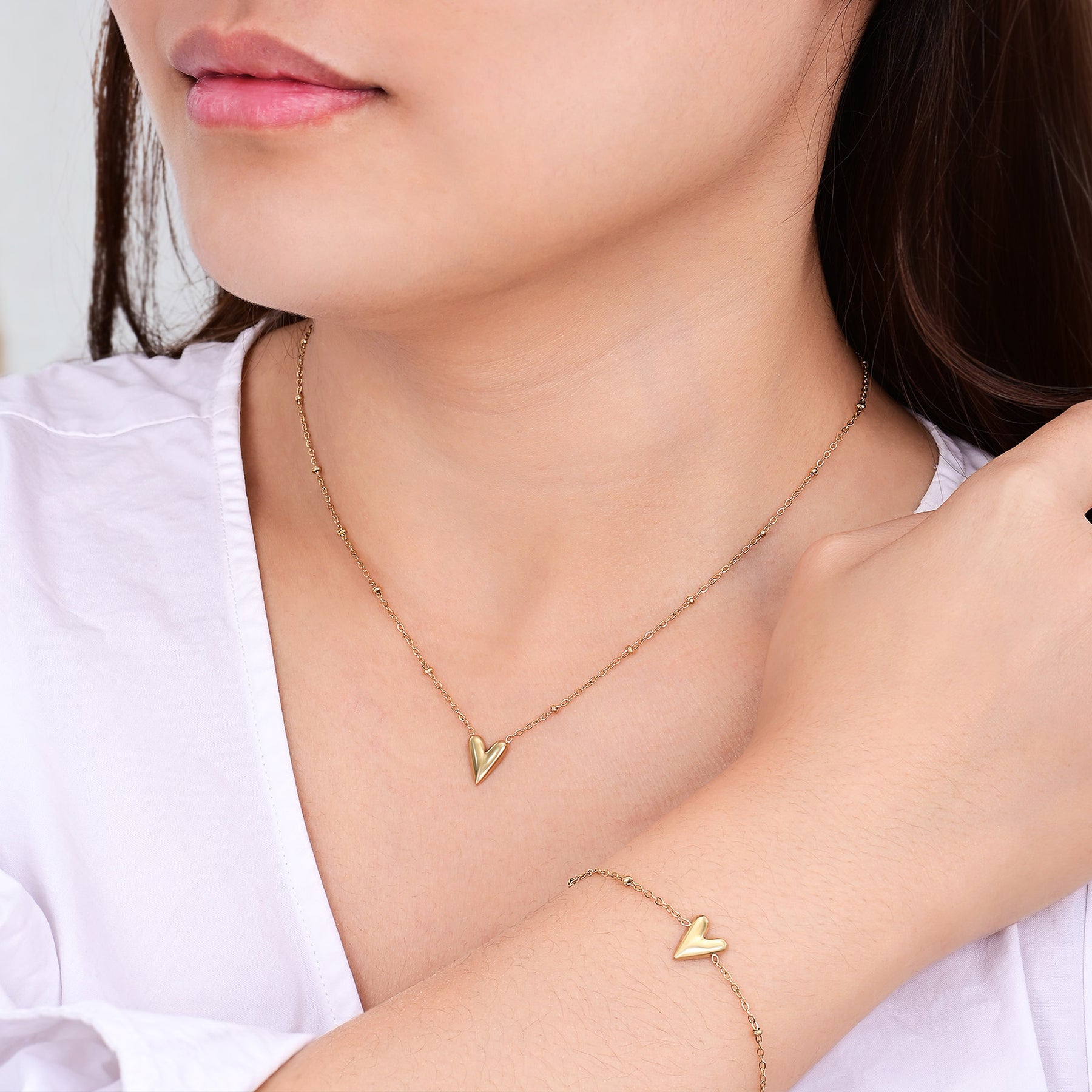 Elegant Gold Heart Necklace